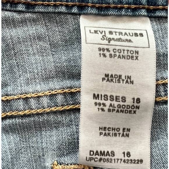 Signature by Levi Strauss & Co. Misses Bermuda Shorts Light Wash Blue Size 16 - Picture 4 of 5